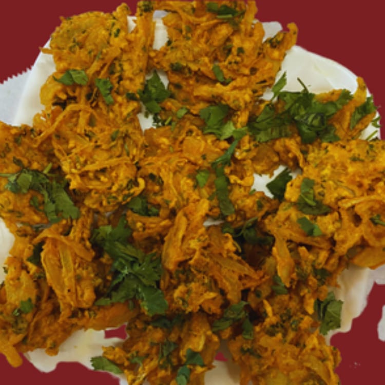 9. Onion Pakora (Pyazi).